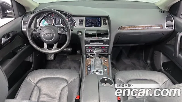 Audi Q7 2015 thumb 7