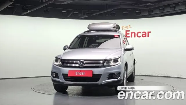 Volkswagen Tiguan 2012 thumb 3