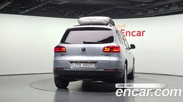 Volkswagen Tiguan 2012 thumb 4