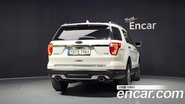Ford Explorer 2018 thumb 4