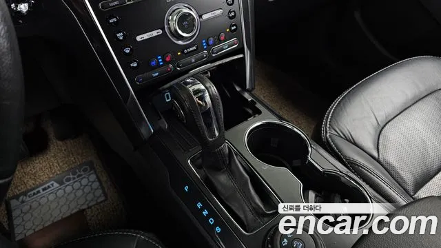 Ford Explorer 2018 thumb 9