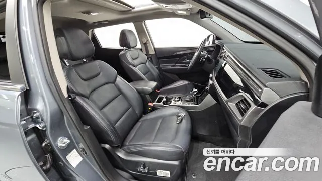KG_Mobility_Ssangyong KORANDO 2019 thumb 12
