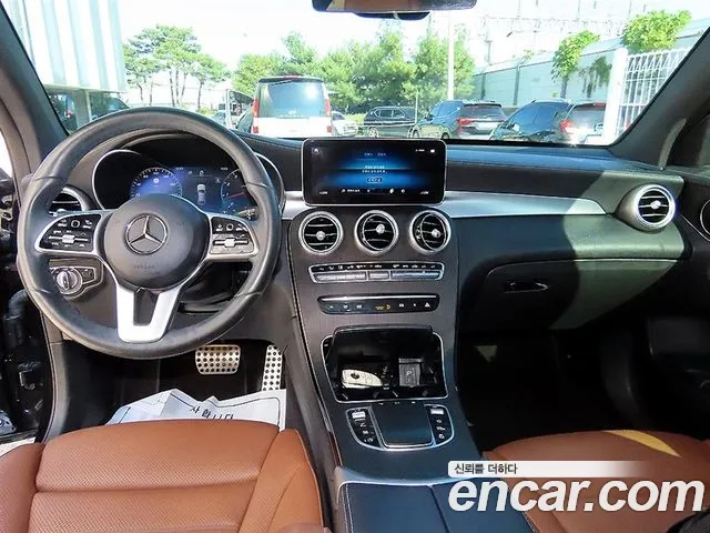Mercedes-Benz GLC 2021 thumb 9