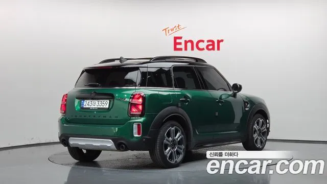 MINI Countryman 2023 thumb 2