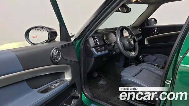 MINI Countryman 2023 thumb 10