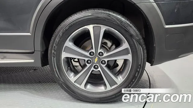 ChevroletGMDaewoo Captiva 2016 thumb 5