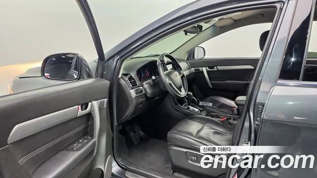 ChevroletGMDaewoo Captiva 2016 thumb 10