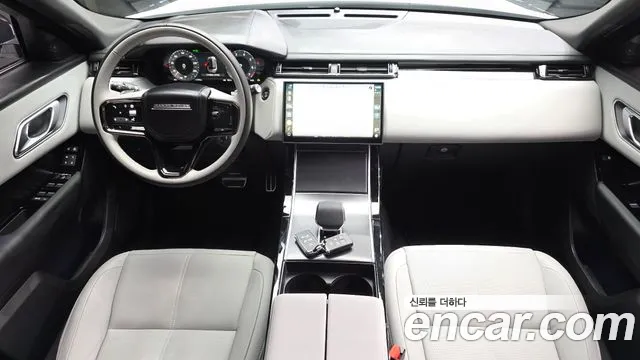 Land Rover Range Rover Velar 2026 thumb 7