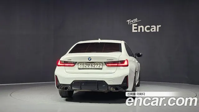 BMW 3-Series 2019 thumb 4