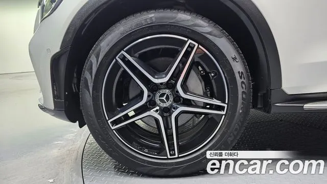 Mercedes-Benz GLC 2022 thumb 5