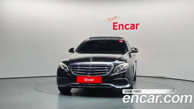 Mercedes-Benz E-Класс 2017 thumb 3