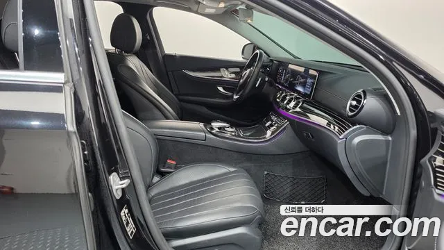 Mercedes-Benz E-Класс 2017 thumb 11