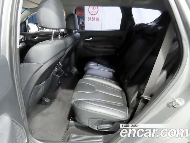 Hyundai Santa Fe 2019 thumb 7