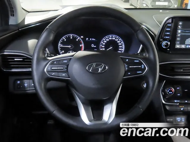 Hyundai Santa Fe 2019 thumb 9