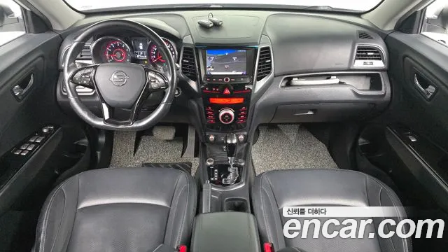 KG_Mobility_Ssangyong TIBOLI 2017 thumb 6