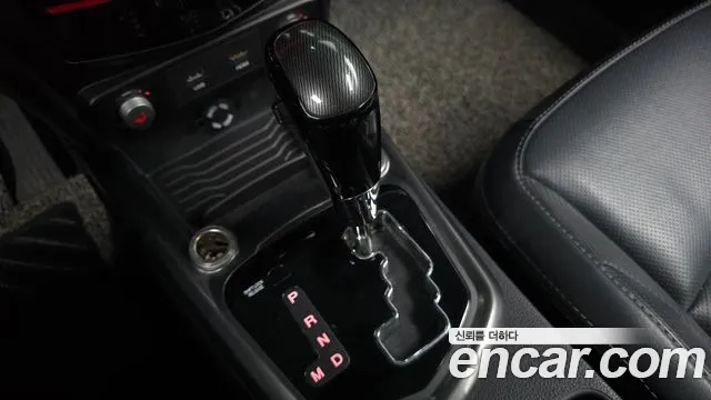 KG_Mobility_Ssangyong TIBOLI 2017 thumb 8