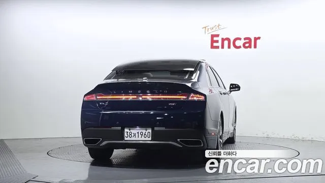 Lincoln MKZ 2019 thumb 4