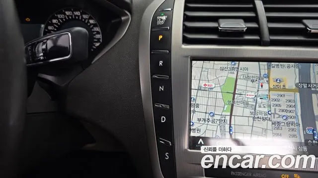Lincoln MKZ 2019 thumb 9