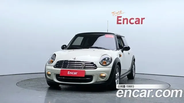 MINI Hatch 2011 thumb 2