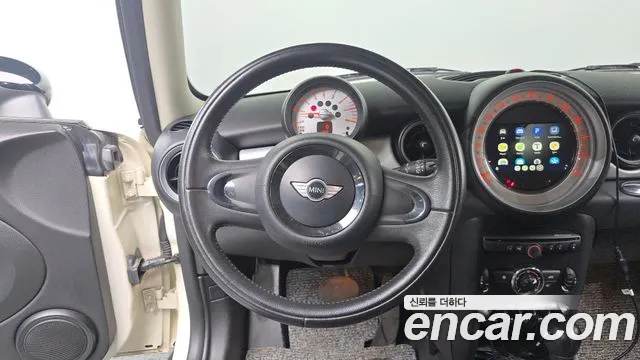 MINI Hatch 2011 thumb 12
