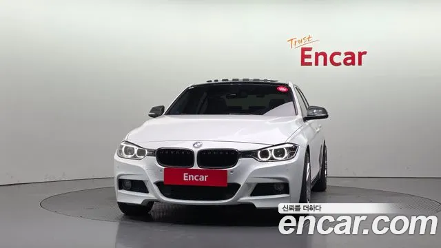 BMW 3-Series 2012 thumb 3
