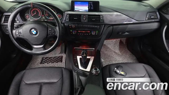 BMW 3-Series 2012 thumb 7