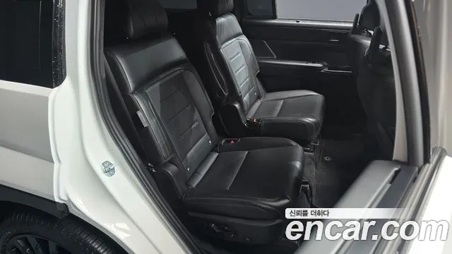 Hyundai Santa Fe 2023 thumb 11