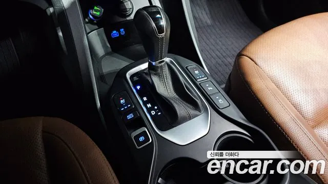 Hyundai Santa Fe 2016 thumb 9