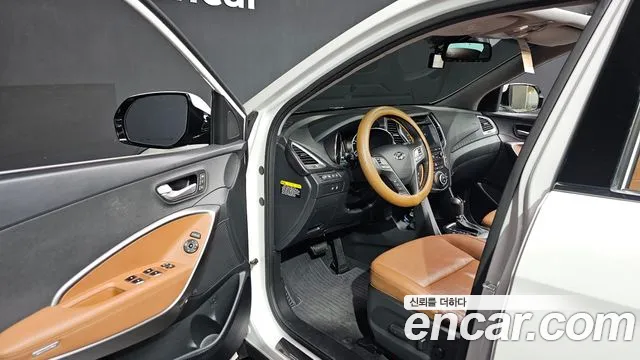 Hyundai Santa Fe 2016 thumb 10