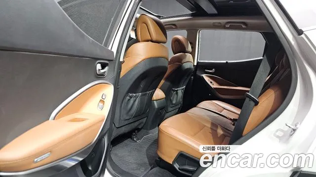 Hyundai Santa Fe 2016 thumb 12