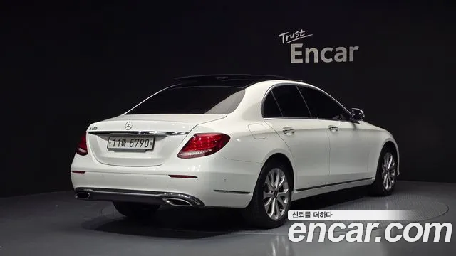 Mercedes-Benz E-Класс 2019 thumb 2
