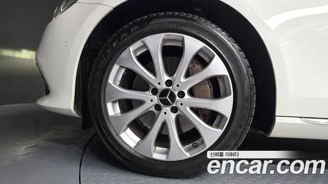 Mercedes-Benz E-Класс 2019 thumb 5