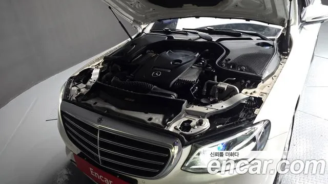Mercedes-Benz E-Класс 2019 thumb 6