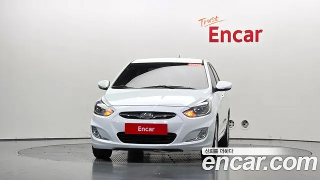 Hyundai Accent 2012 thumb 2