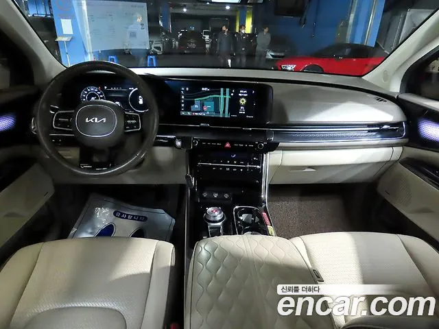 Kia Carnival 2023 thumb 5