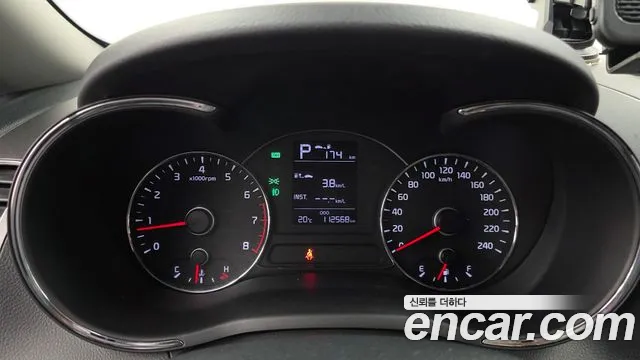 Kia K3 2016 thumb 8