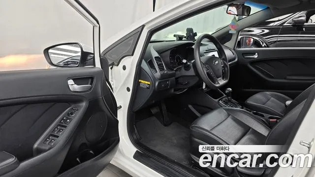 Kia K3 2016 thumb 10