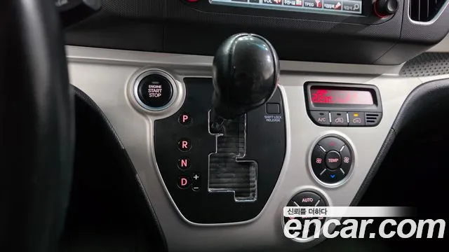 Kia Ray 2017 thumb 9