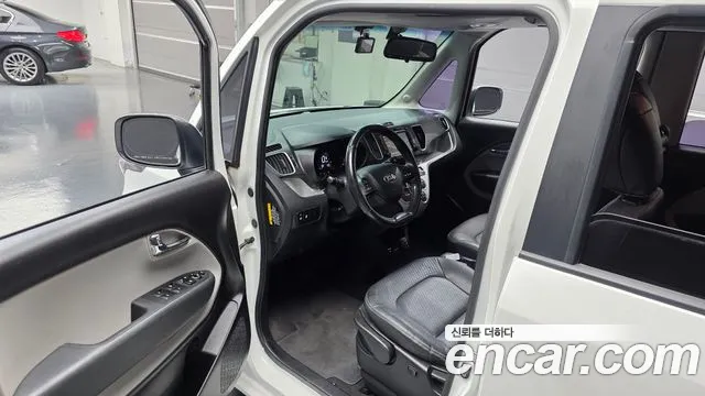 Kia Ray 2017 thumb 10