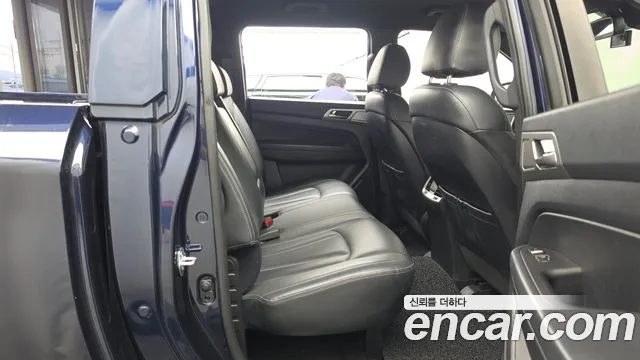 KG_Mobility_Ssangyong Rexton 2019 thumb 11