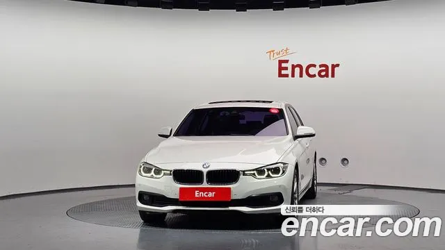 BMW 3-Series 2016 thumb 3