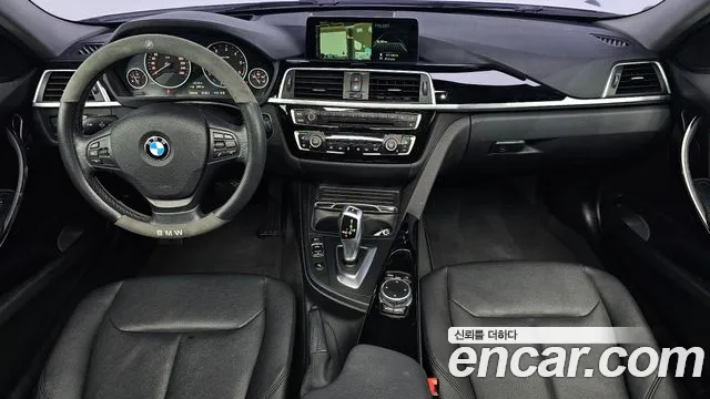 BMW 3-Series 2016 thumb 7