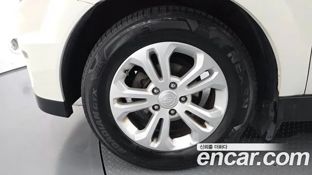 KG_Mobility_Ssangyong KORANDO 2015 thumb 5