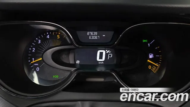 Renault-KoreaSamsung Captur 2016 thumb 8