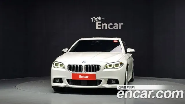 BMW 5-Series 2016 thumb 3