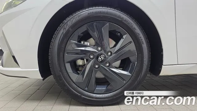 Hyundai Avante 2023 thumb 4