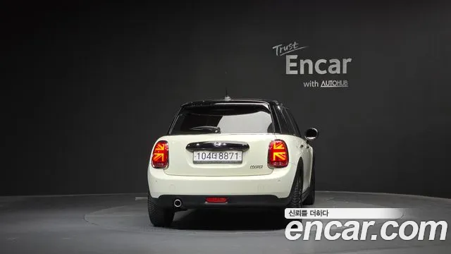 MINI Hatch 2019 thumb 4