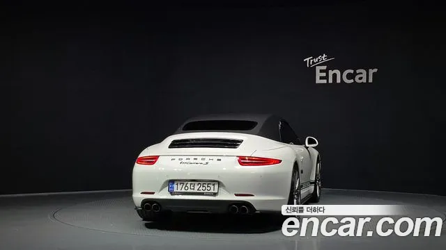 Porsche 911 2012 thumb 4