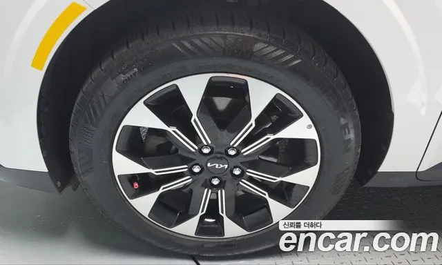 Kia Carnival 2020 thumb 4