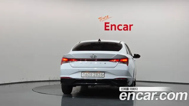 Hyundai Avante 2021 thumb 4